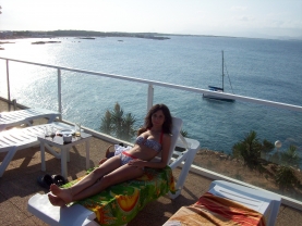 couple pics from the beach last summer - #14