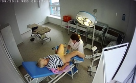 amateur-milfs-getting-their-pussies-examined-on-hidden-cam