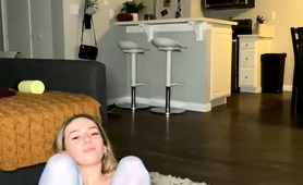 Pantyhosed Camgirl Takes Her New Sex Toy On A Trip To Climax