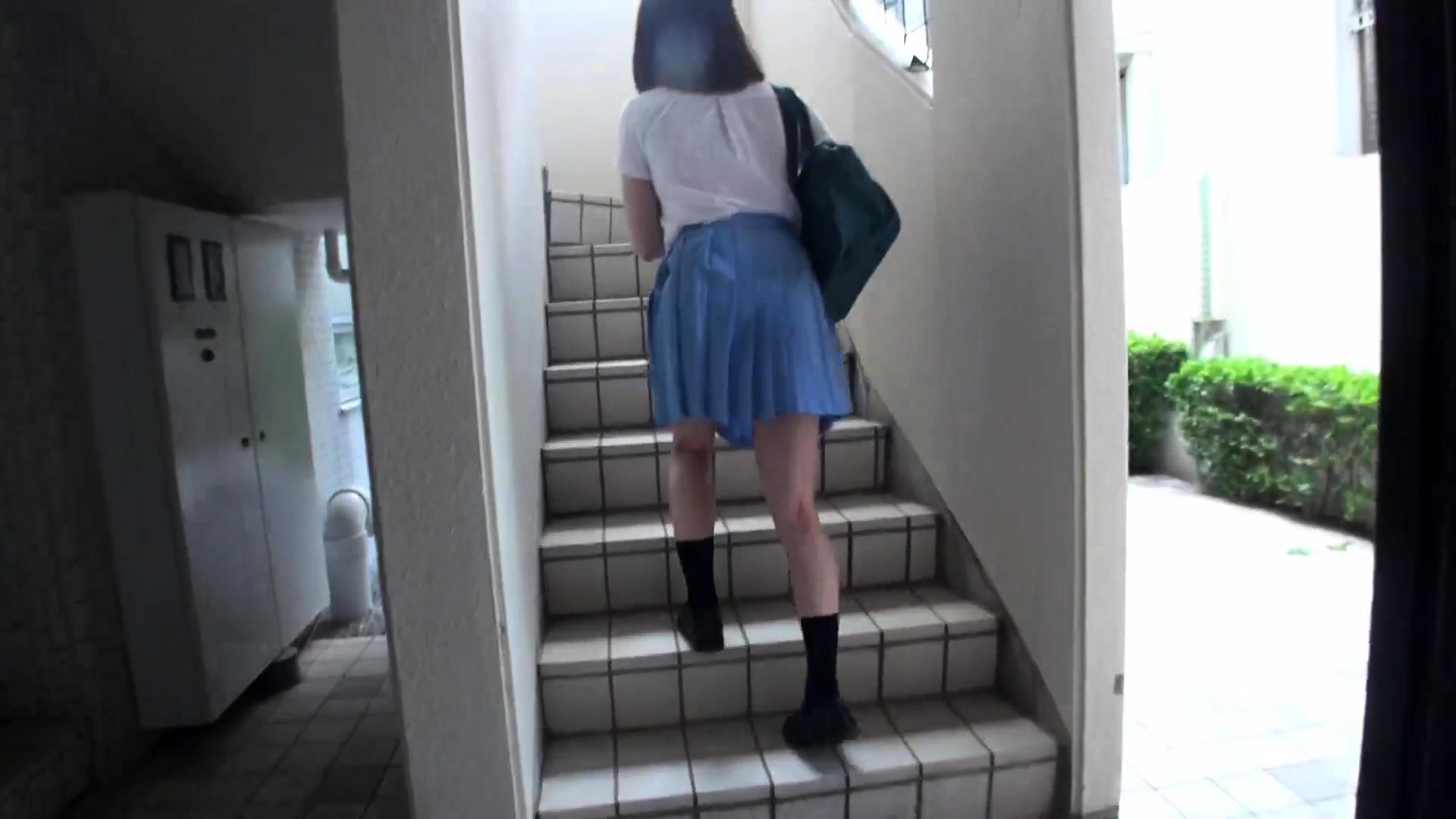 Shoolgirl voyeur 