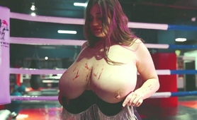 beautiful-busty-bbw-milf-showing-off-fabulous-big-tits